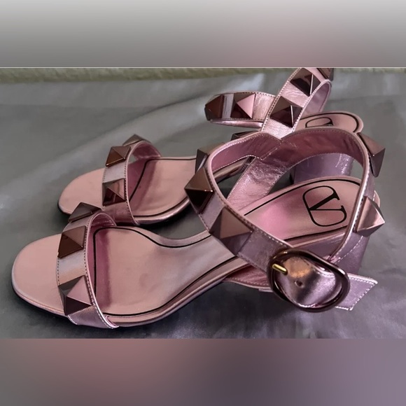Valentino Garavani Roman Pink Metallic Block Heel Sandals  $1150 - Picture 2 of 11